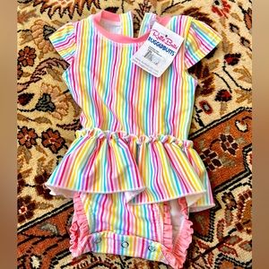 Ruffle butts! Lost in the mountain of clothes 😞